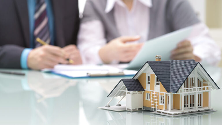 What Key Factors Should I Consider When Selecting the Best House Buying Company for My Property?